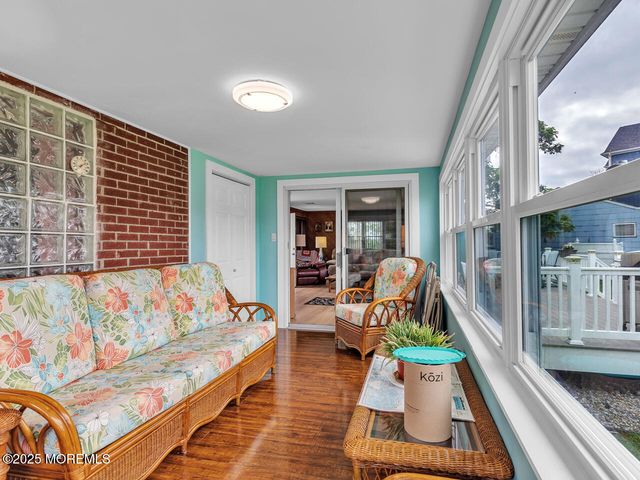 18 Beacon Drive, Waretown, NJ 08758
