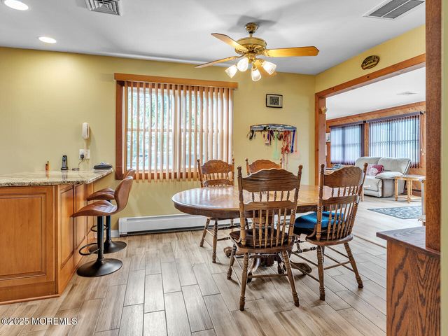 18 Beacon Drive, Waretown, NJ 08758