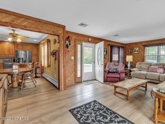 18 Beacon Drive, Waretown, NJ 08758