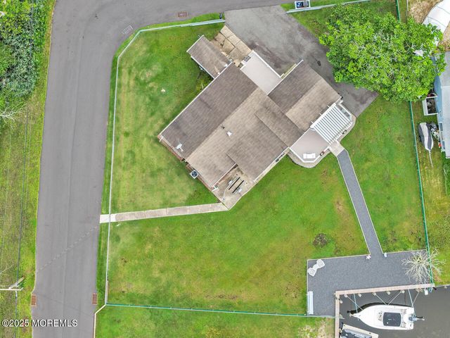 18 Beacon Drive, Waretown, NJ 08758