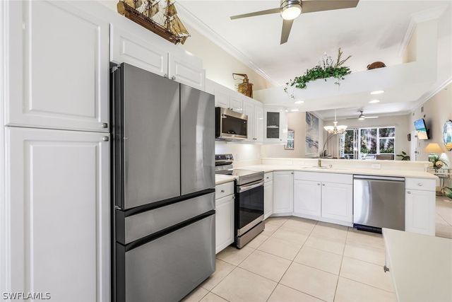 14530 Red Fox RUN 215, Naples, FL 34110