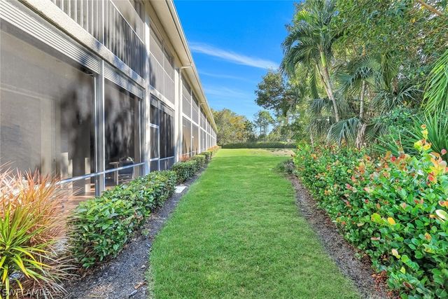 14530 Red Fox RUN 215, Naples, FL 34110