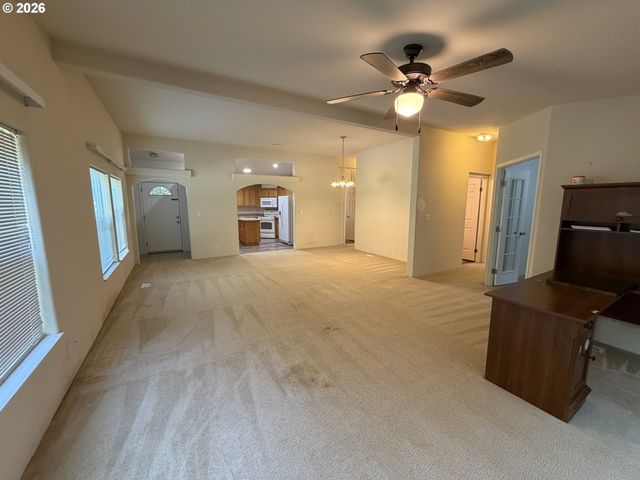 2175 DEADY St, Port Orford, OR 97465