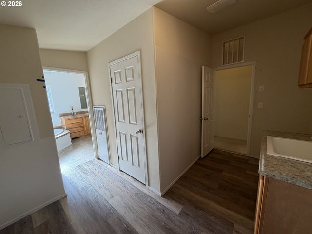 2175 DEADY St, Port Orford, OR 97465