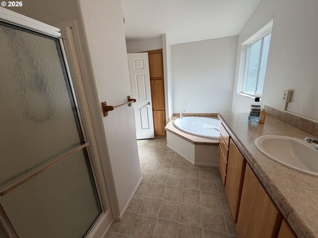 2175 DEADY St, Port Orford, OR 97465