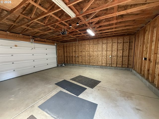 2175 DEADY St, Port Orford, OR 97465