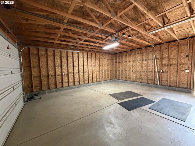 2175 DEADY St, Port Orford, OR 97465