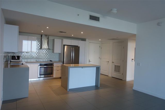 1600 NE 1st Ave 1819, Miami, FL 33132