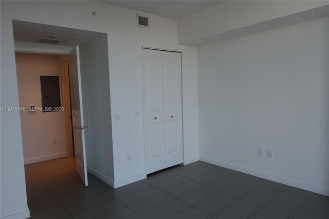 1600 NE 1st Ave 1819, Miami, FL 33132