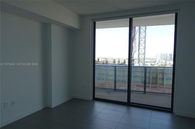 1600 NE 1st Ave 1819, Miami, FL 33132