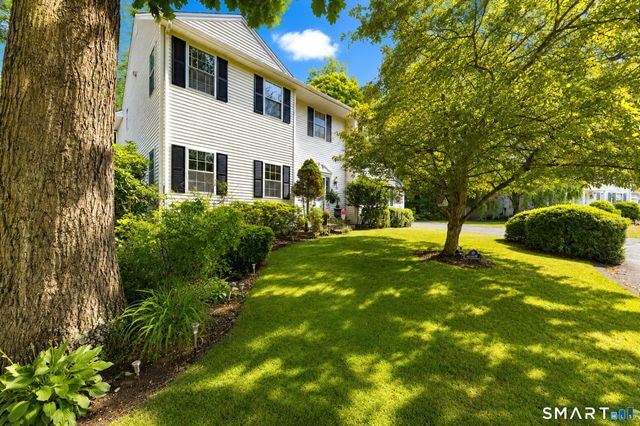 79 Old Colony Road 79, Monroe, CT 06468