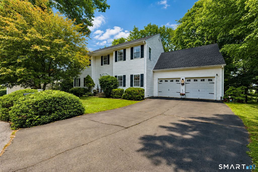 79 Old Colony Road 79, Monroe, CT 06468