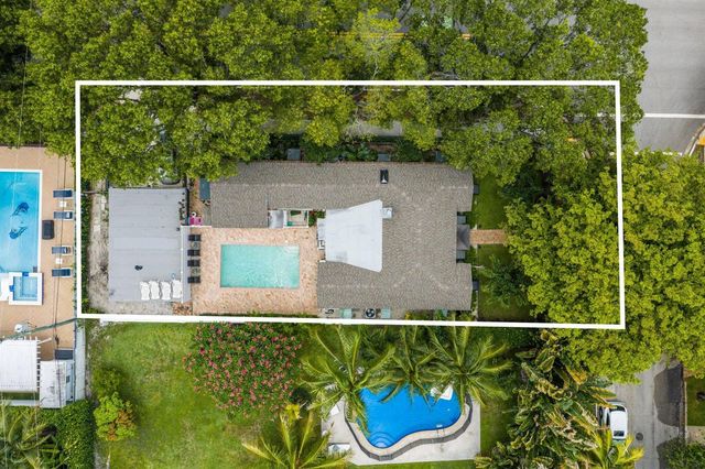 744 Sunset Road, West Palm Beach, FL 33401