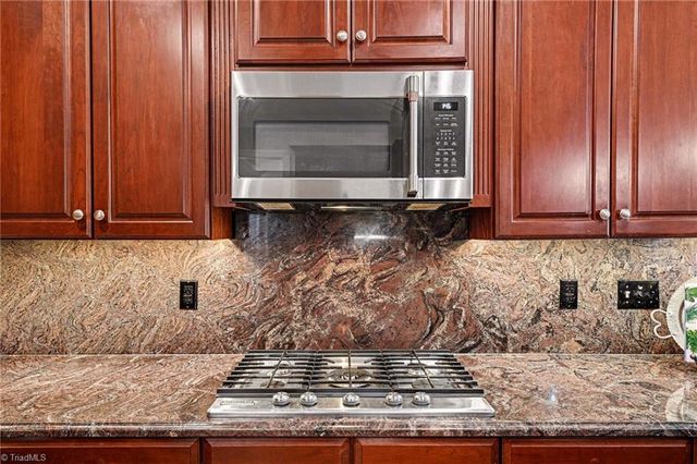 3 Wildrose Court, Greensboro, NC 27410