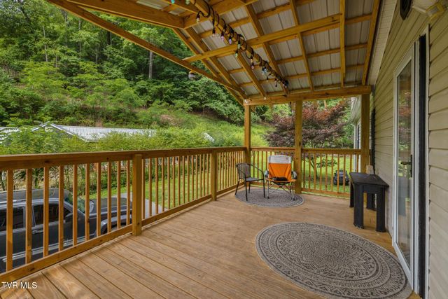 1207 West Cedar Street, Bristol, TN 37620
