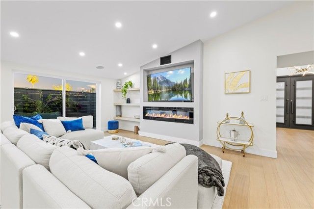 22263 Flanco, Woodland Hills (los Angeles), CA 91364