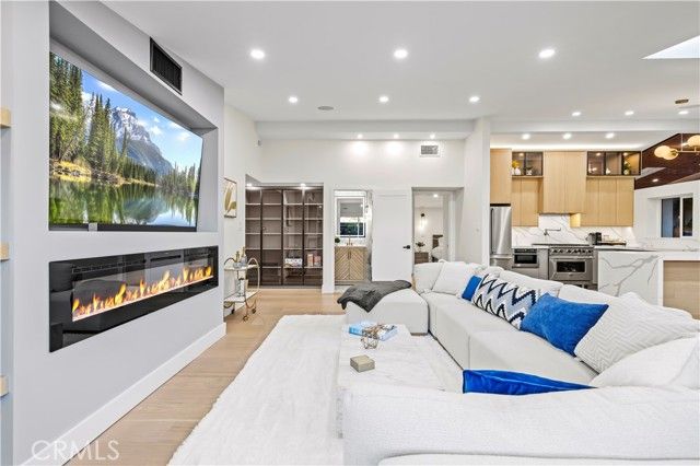 22263 Flanco, Woodland Hills (los Angeles), CA 91364