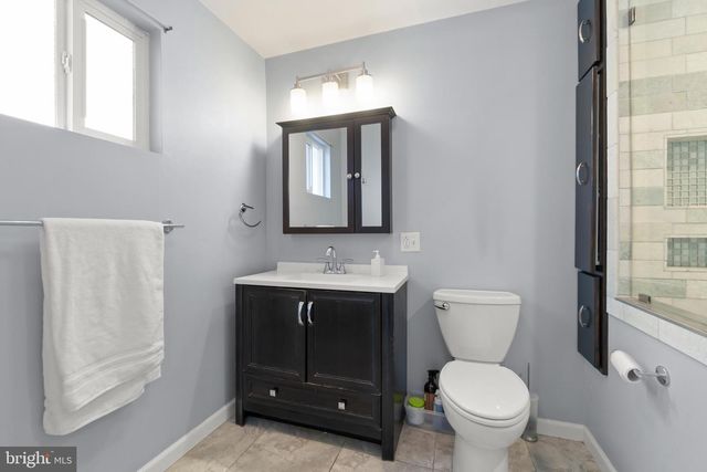 4 BELLE LN, Cinnaminson, NJ 08077