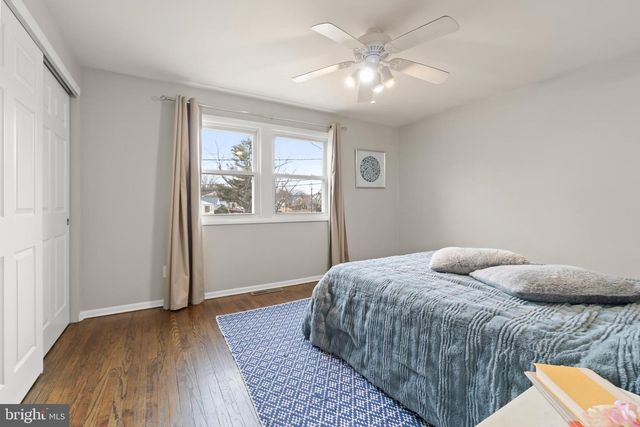 4 BELLE LN, Cinnaminson, NJ 08077