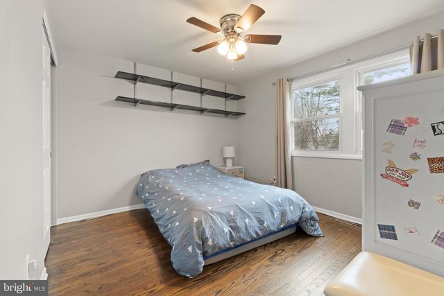 4 BELLE LN, Cinnaminson, NJ 08077