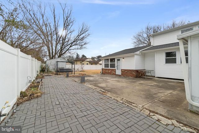 4 BELLE LN, Cinnaminson, NJ 08077