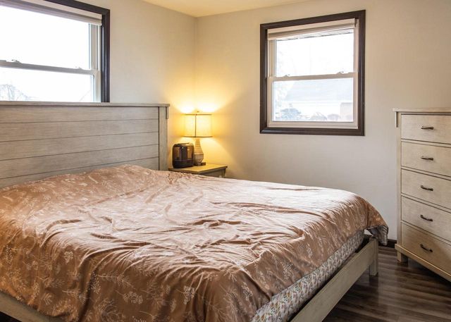 329 E GREEN BAY STREET, Pulaski, WI 54162