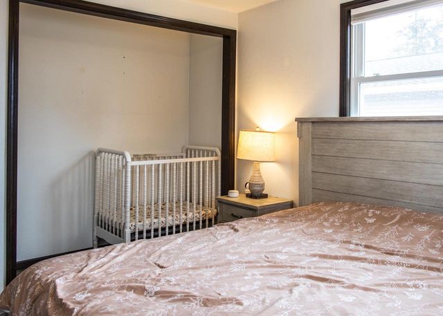 329 E GREEN BAY STREET, Pulaski, WI 54162