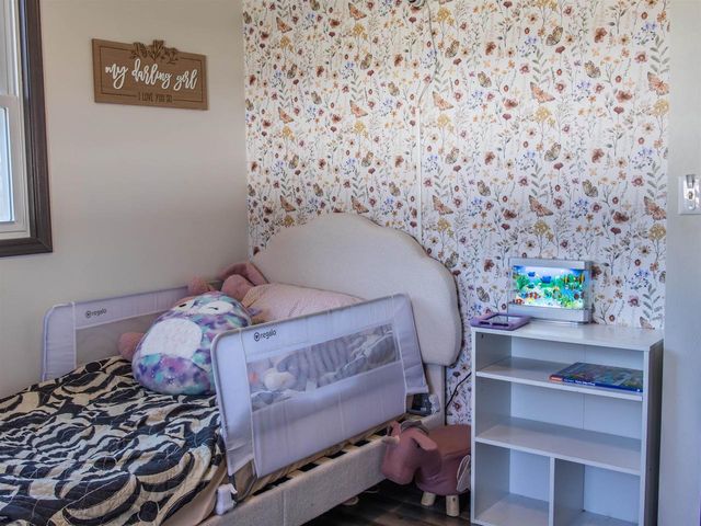 329 E GREEN BAY STREET, Pulaski, WI 54162