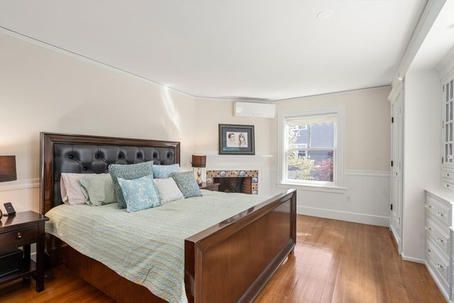 9 Farrar Street 9, Cambridge, MA 02138
