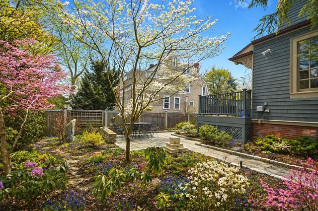 9 Farrar Street 9, Cambridge, MA 02138