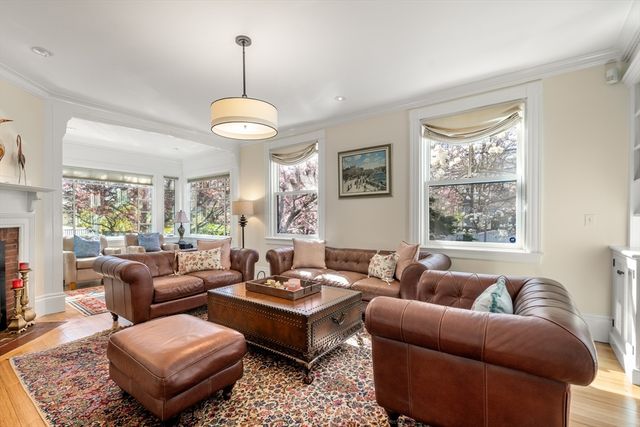 9 Farrar Street 9, Cambridge, MA 02138