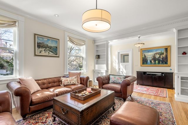 9 Farrar Street 9, Cambridge, MA 02138