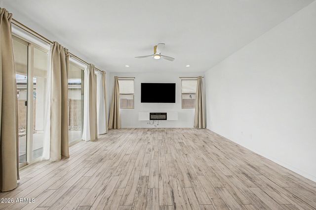 9242 S 168TH Drive, Goodyear, AZ 85338