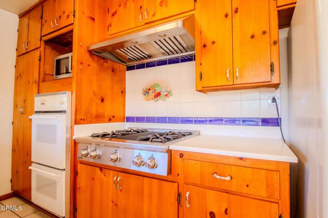 8601 Gloria Avenue, North Hills (los Angeles), CA 91343