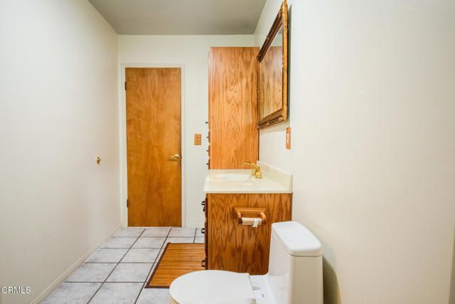 8601 Gloria Avenue, North Hills (los Angeles), CA 91343