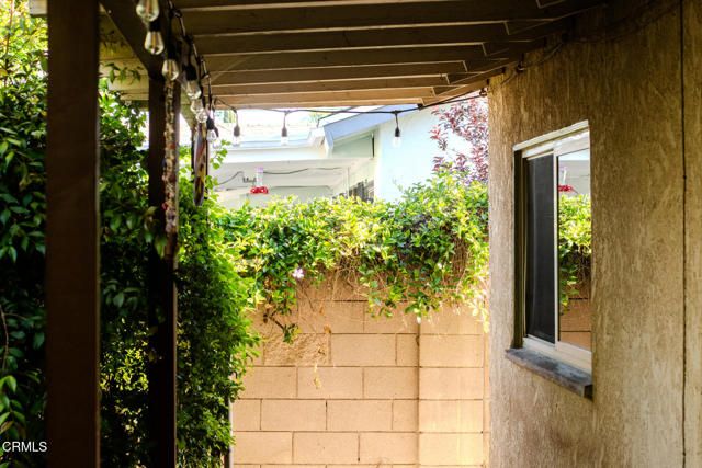 8601 Gloria Avenue, North Hills (los Angeles), CA 91343