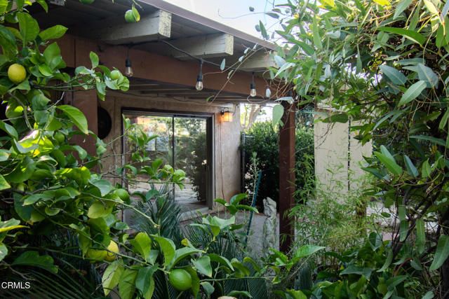 8601 Gloria Avenue, North Hills (los Angeles), CA 91343