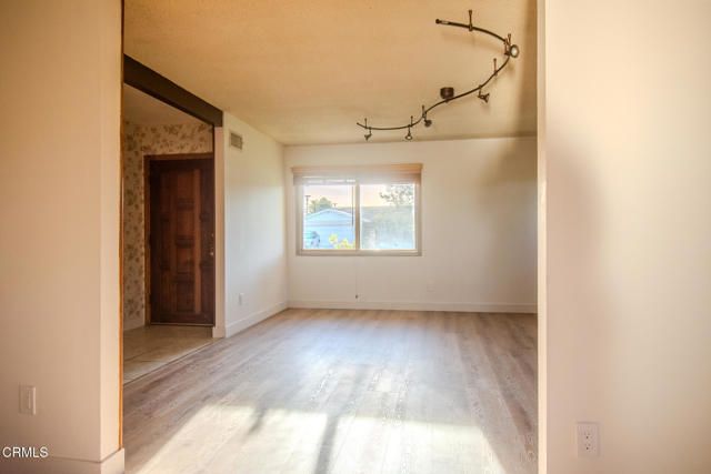 8601 Gloria Avenue, North Hills (los Angeles), CA 91343