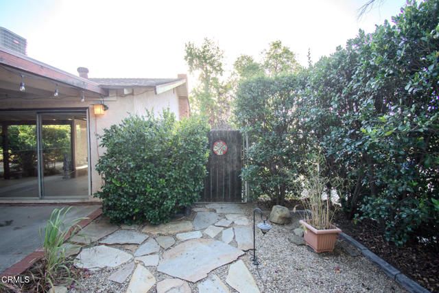 8601 Gloria Avenue, North Hills (los Angeles), CA 91343