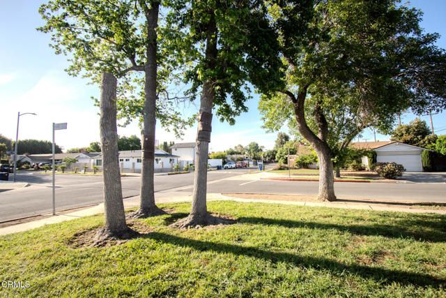 8601 Gloria Avenue, North Hills (los Angeles), CA 91343