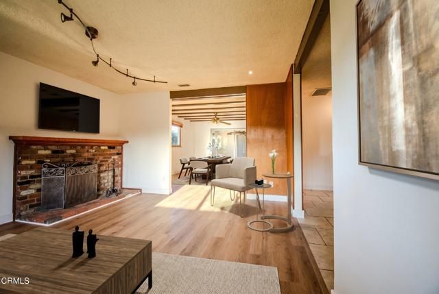 8601 Gloria Avenue, North Hills (los Angeles), CA 91343