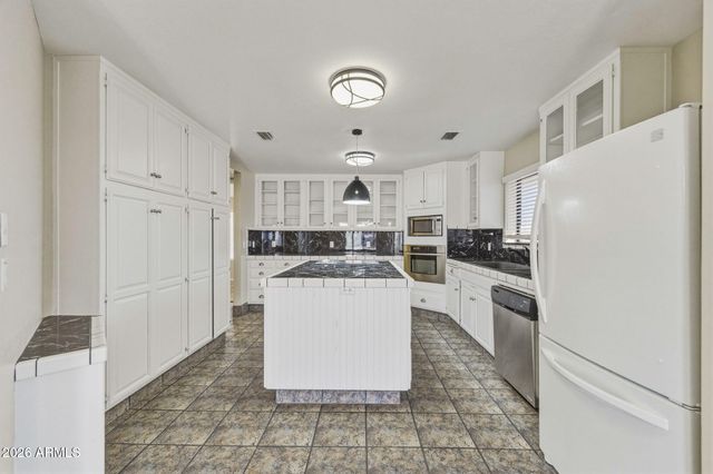 8533 W TINAJAS Drive, Arizona City, AZ 85123