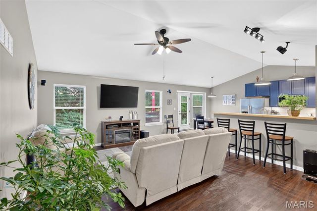 42 Underlay Court, Wentzville, MO 63385