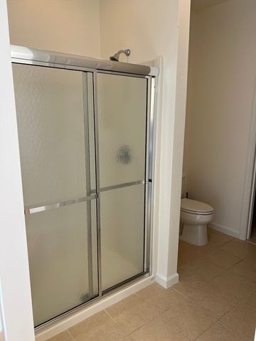 132 Clocktower Dr 312, Waltham, MA 02452