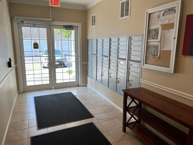 132 Clocktower Dr 312, Waltham, MA 02452