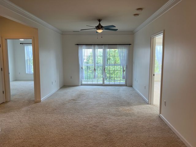 132 Clocktower Dr 312, Waltham, MA 02452