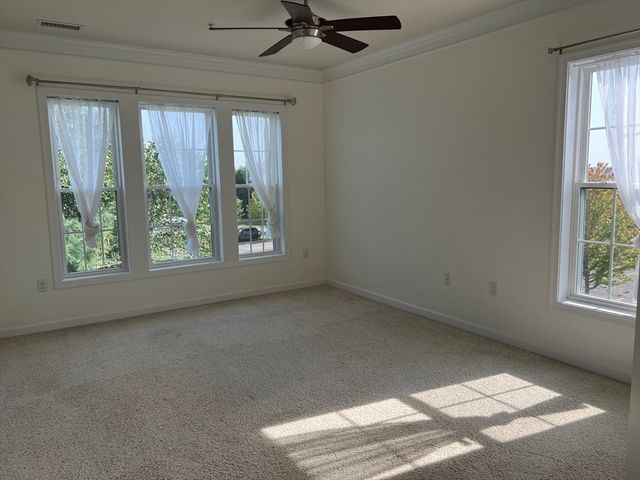 132 Clocktower Dr 312, Waltham, MA 02452