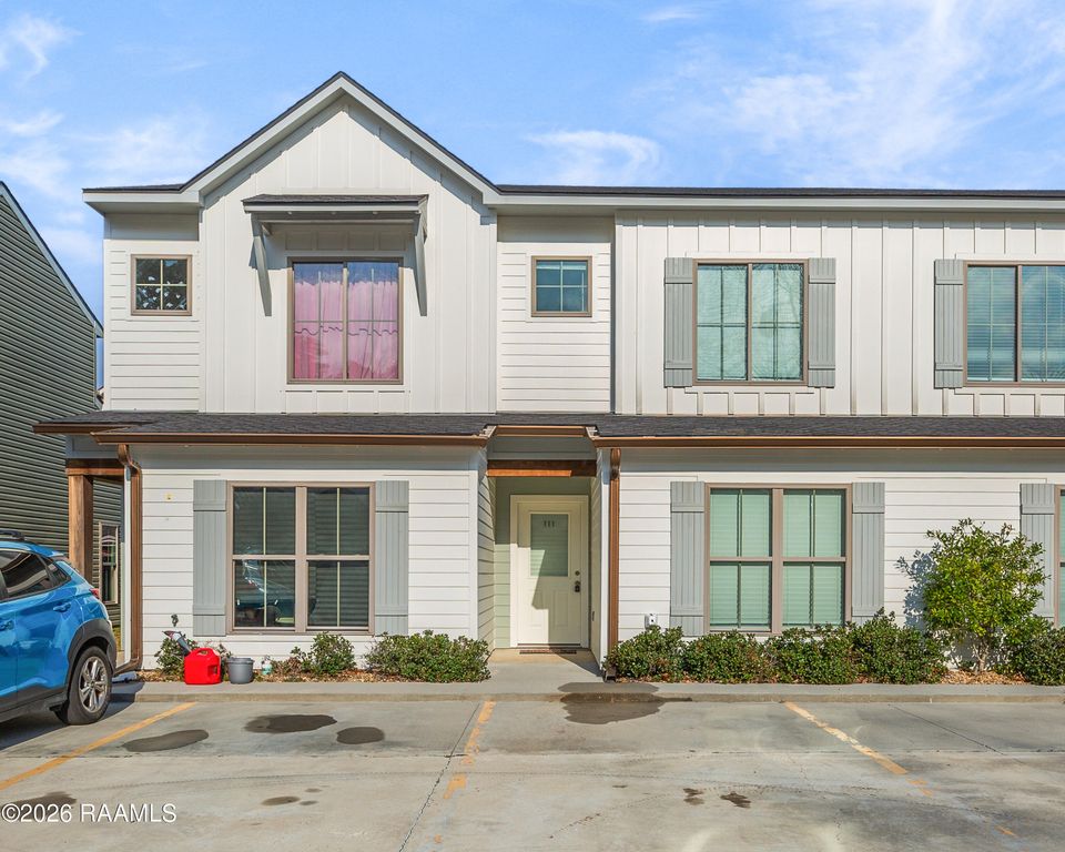 111 Oak Plains Alley, Lafayette, LA 70508