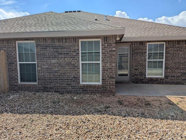 1302 N Clinton Avenue, A & B, Lubbock, TX 79416