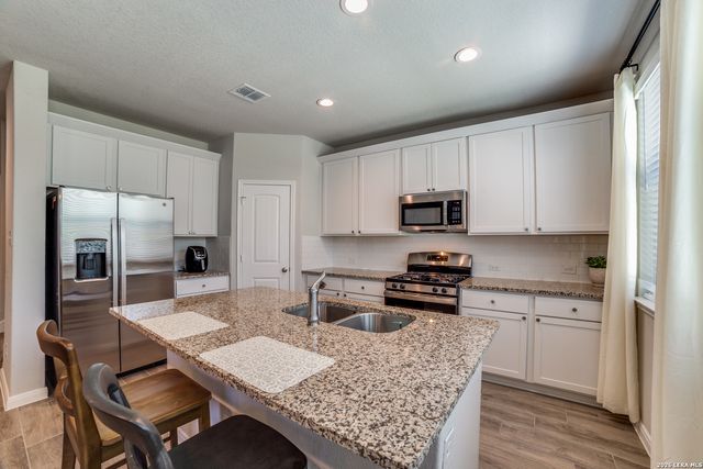 1529 Stony Island Dr, San Antonio, TX 78245